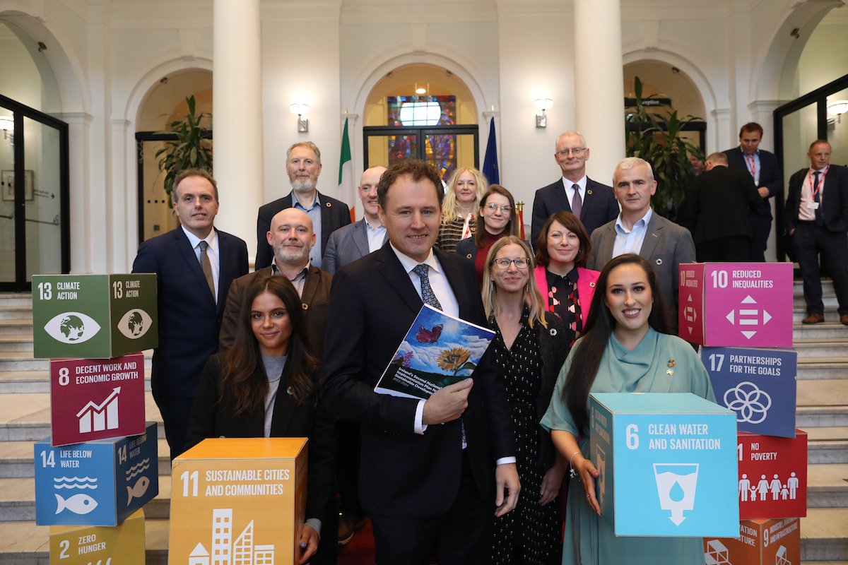 Stakeholders with Minister McConalogue Pic 2.JPG