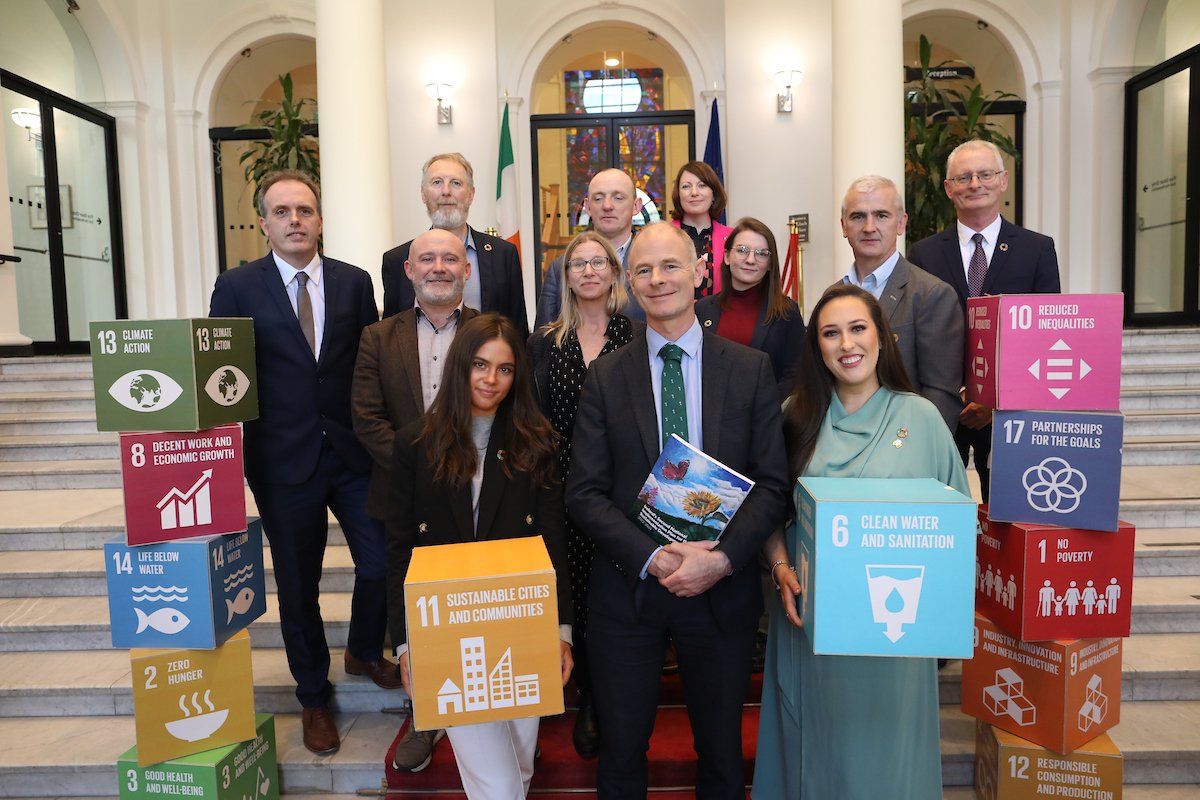 Stakeholders with Minister Ossian Smyth Pic 2.JPG