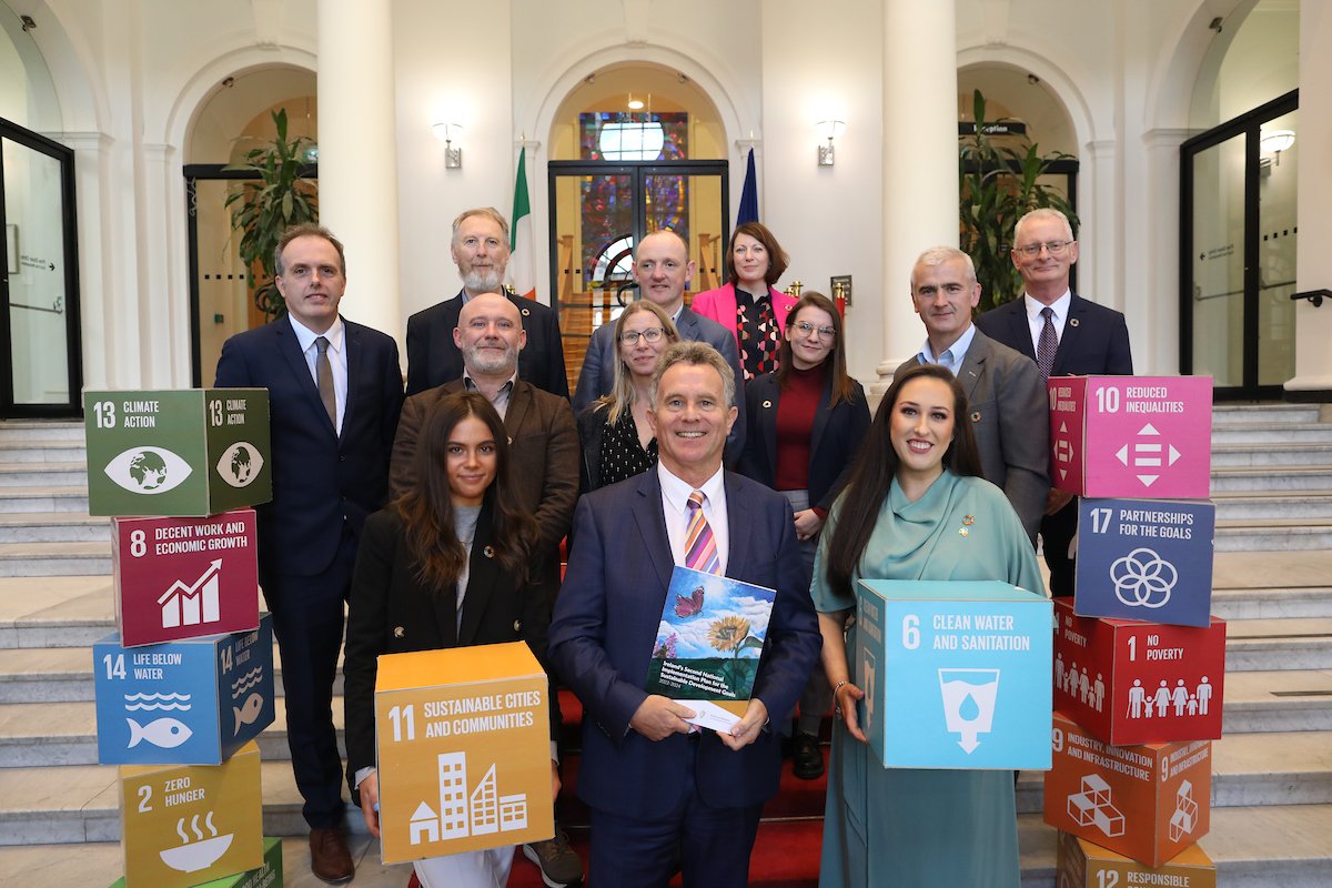 Stakeholders with Minister Sean Fleming Pic 2.JPG